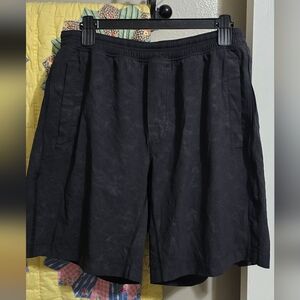 lululemon athletica Men's Black Gym Shorts